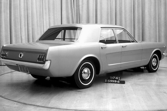 Photo A.023018 FORD MUSTANG CONCEPT II 1963 