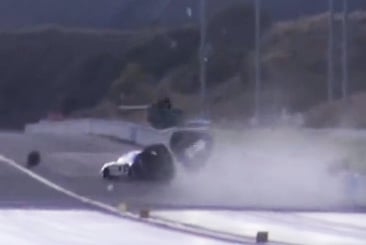 Video: Moits Racing 10.5W Mustang Explodes A Tire At 244 MPH!