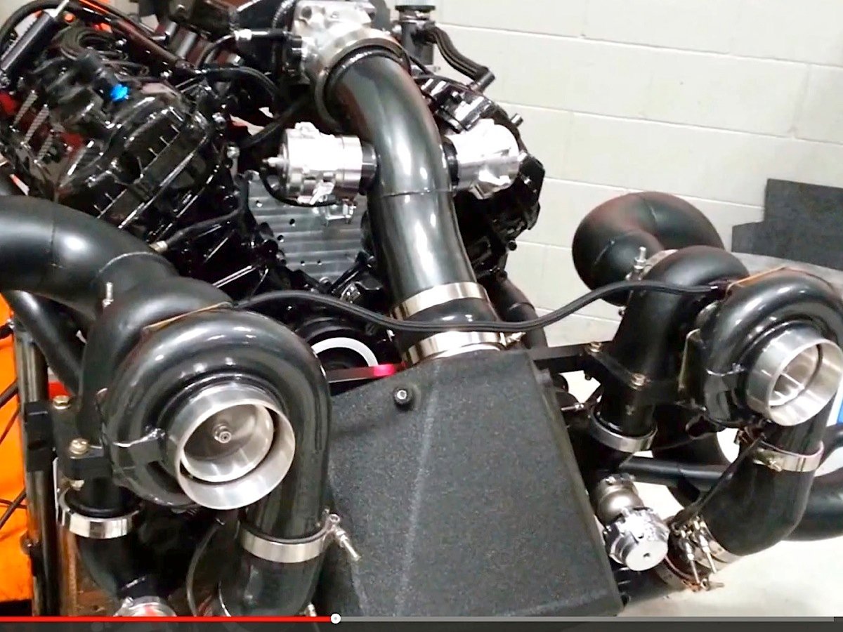Video: Racers Edge Tuning And MMR Build Insane Mod Motor For WCHRA