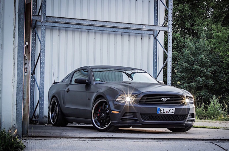 Video: Could This Coyote Mustang Be The Future Of Car Paint?