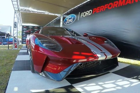 Video: Get Up Close And Personal With The 2017 Ford GT In HD
