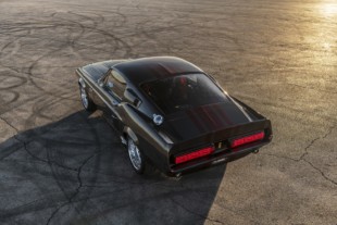 Classic Recreations' Carbon Fiber 1967 Shelby GT500CR 900C Is Alive!