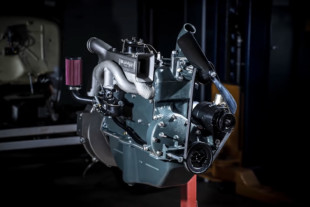 Video: Time-Lapse Rebuild Of a 1930 Model A Four-Cylinder Engine