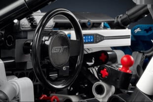 LEGO Creates 1,466-Piece 2022 Ford GT Technic Set