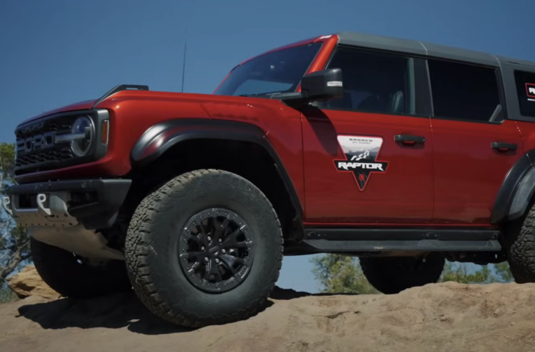 F1 Drivers Verstappen and Perez Drive Bronco Raptor At Off-Roadeo