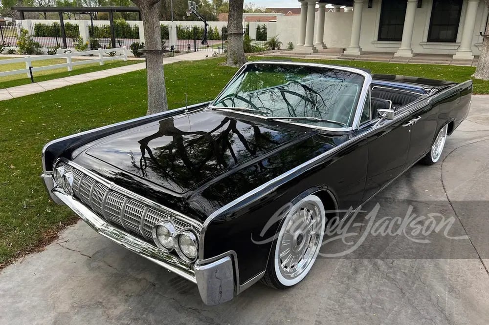 Ford Power Takes Spotlight at Barrett-Jackson Palm Beach Auction