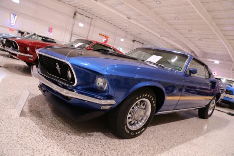 American-Muscle-Car-Museum-Tour-8381969-Mach-1
