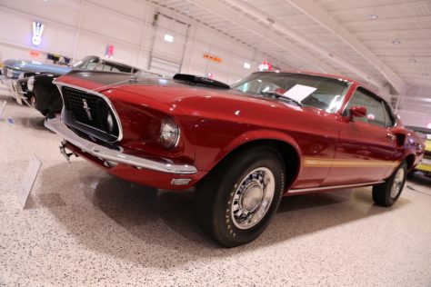 American-Muscle-Car-Museum-Tour-8401969-Mach-1