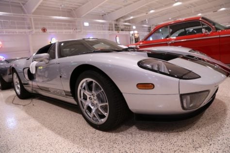 American-Muscle-Car-Museum-Tour-8822005-Ford-GT